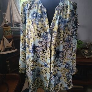 Grace Patterned Floral Blouse